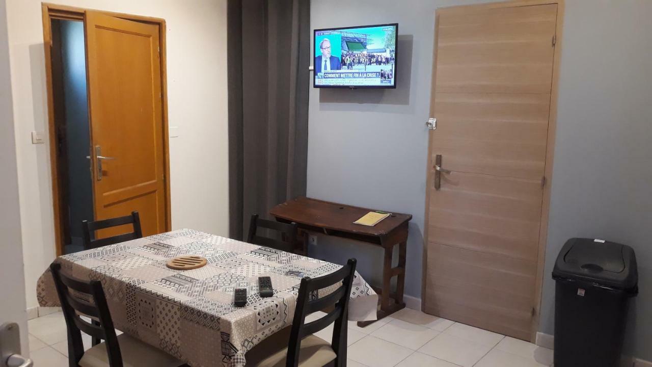 L'Arriere Boutique Apartment Maroilles Luaran gambar